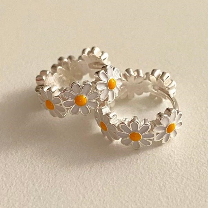 Women's Daisy Enamel Flower Ring Earrings Set